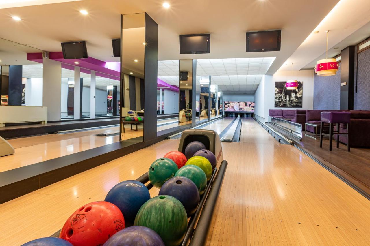 Spa Hotel Persenk Devin Ngoại thất bức ảnh Bowling at the hotel