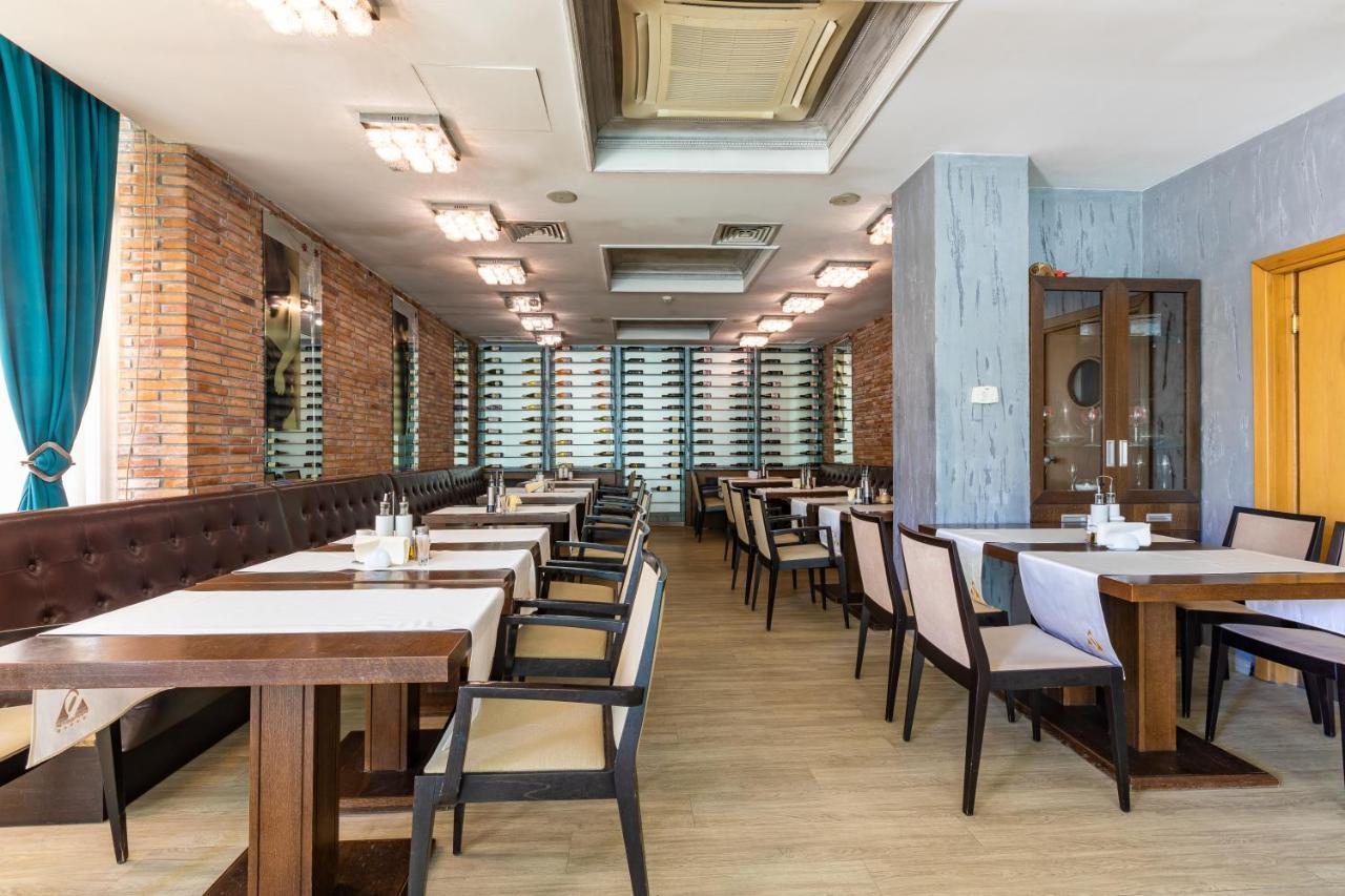 Spa Hotel Persenk Devin Ngoại thất bức ảnh Restaurant interior